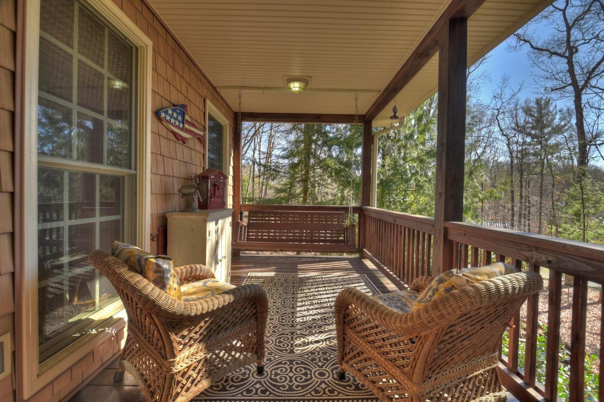 Southern Living Cottage Cozy Up By The Fire Relax On The Porch And Enjoy Peaceful Surroundings Blue Ridge Eksteriør bilde
