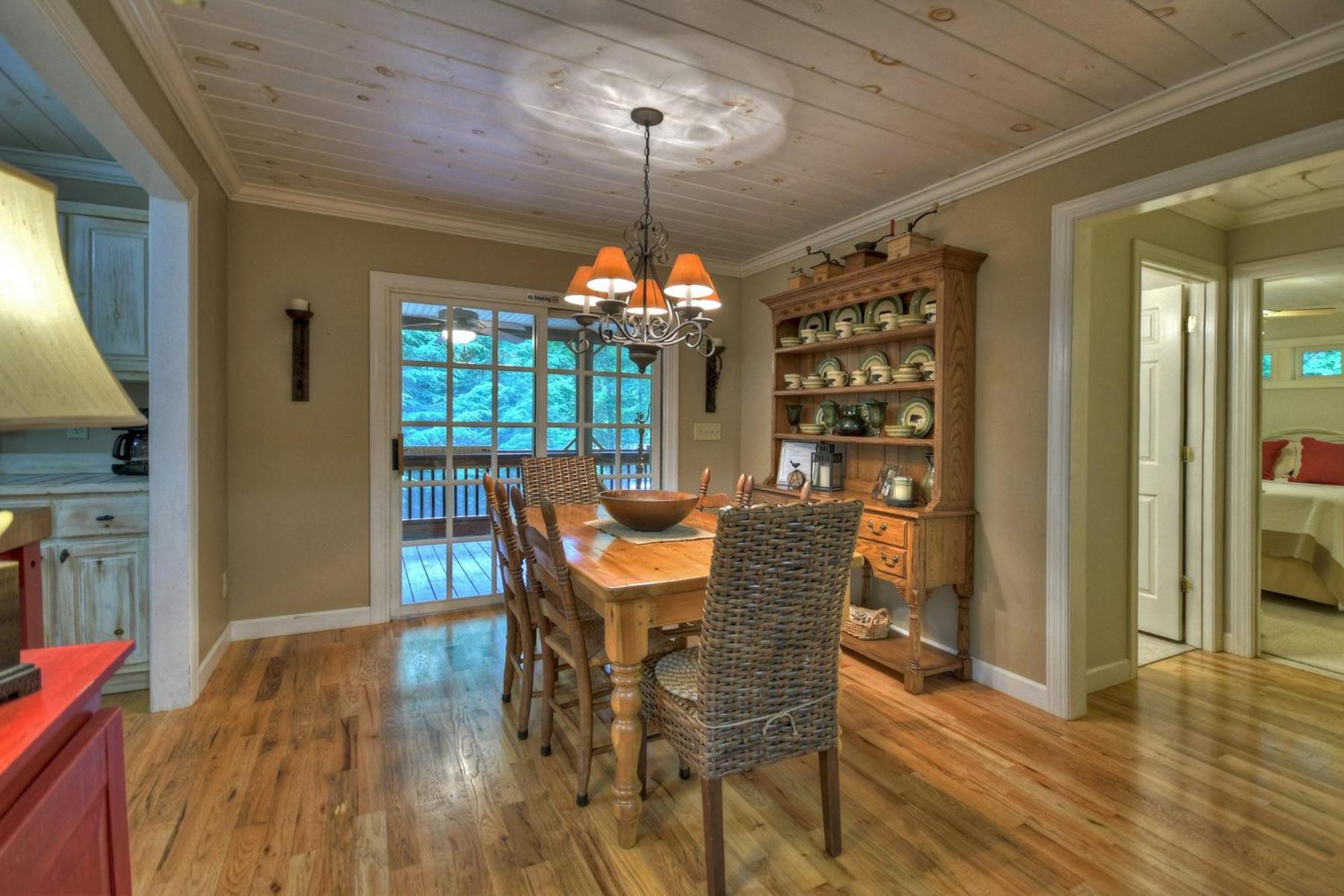 Southern Living Cottage Cozy Up By The Fire Relax On The Porch And Enjoy Peaceful Surroundings Blue Ridge Eksteriør bilde
